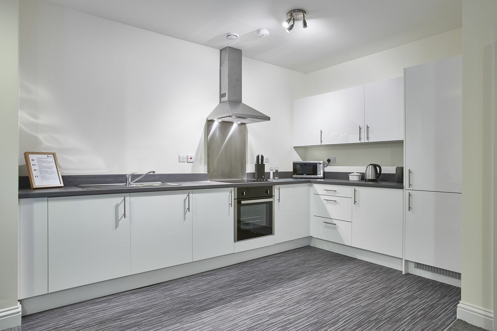 Guild House Apartment Swindon Exterior photo